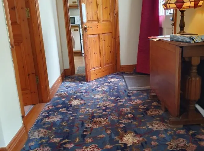 Апартаменты Lily's Place - Up To 4 Persons