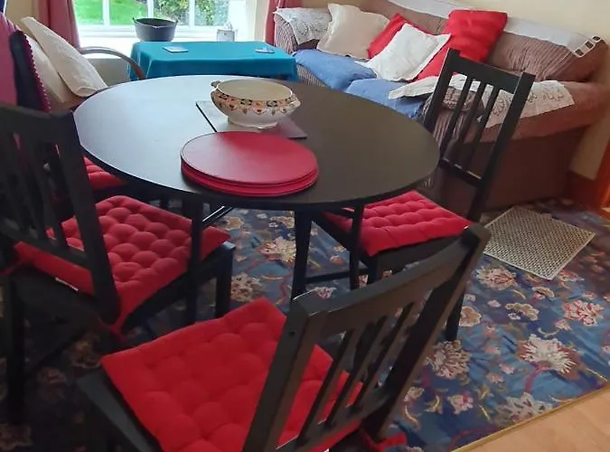 Lily's Place - Up To 4 Persons